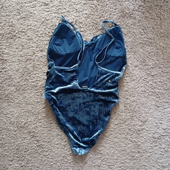Bodysuit - Picture 5 of 5